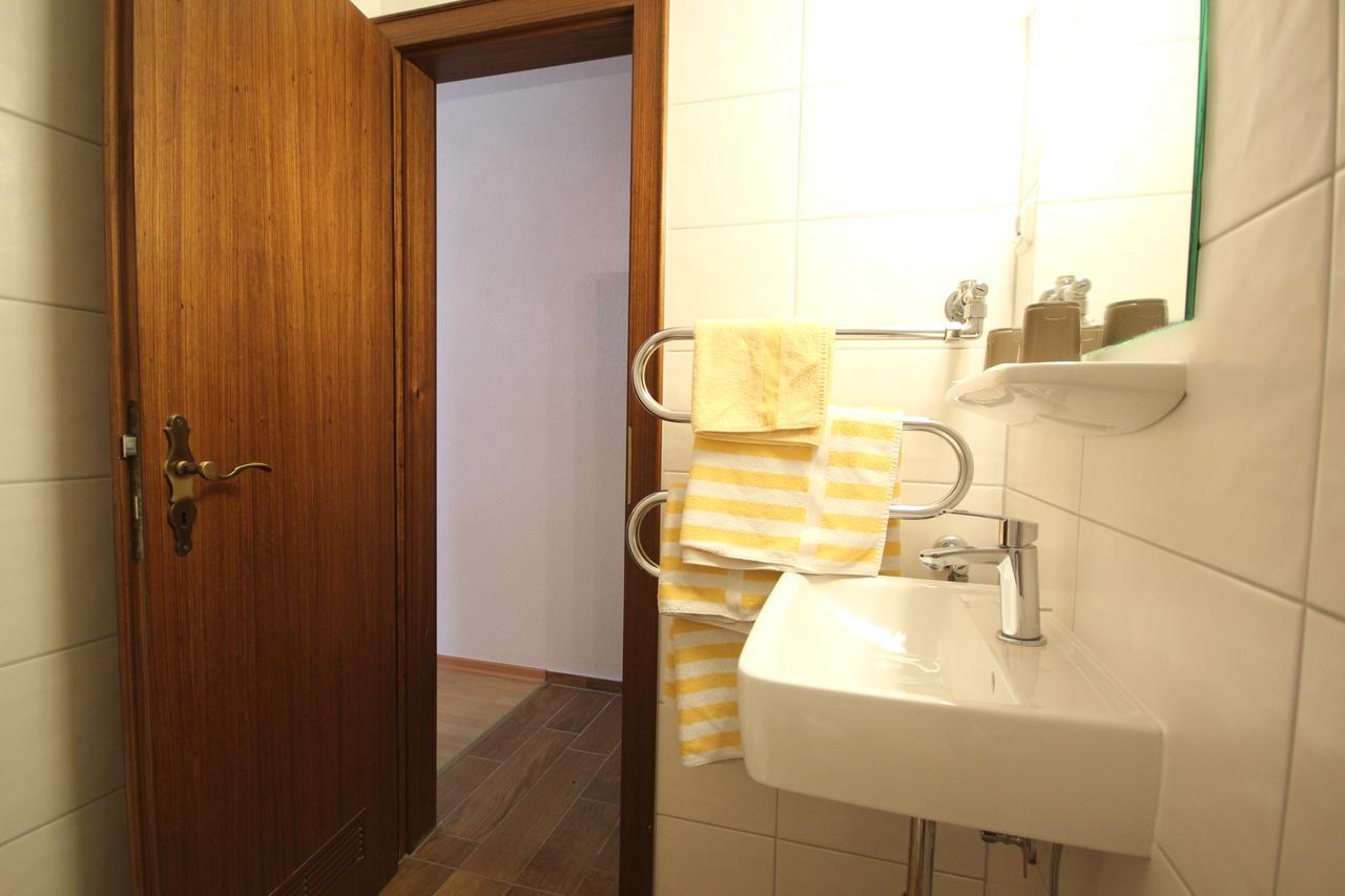 Fruhstuckshotel Grillenburg Фульда Екстер'єр фото